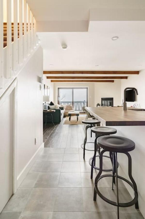 Hébergement de vacances Luxury With Rustic Minimalist Style *